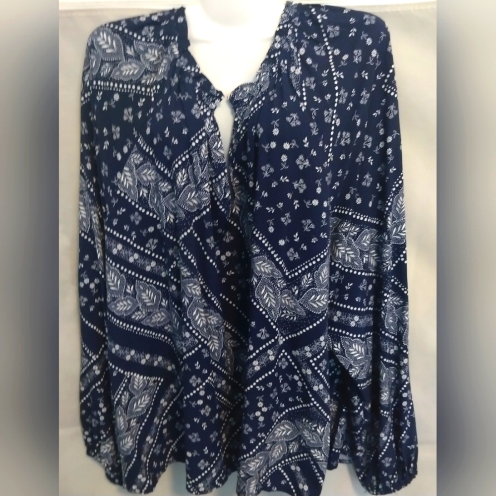 EC GAP Long Sleeve Ruffle Neck Bandana Print Top
